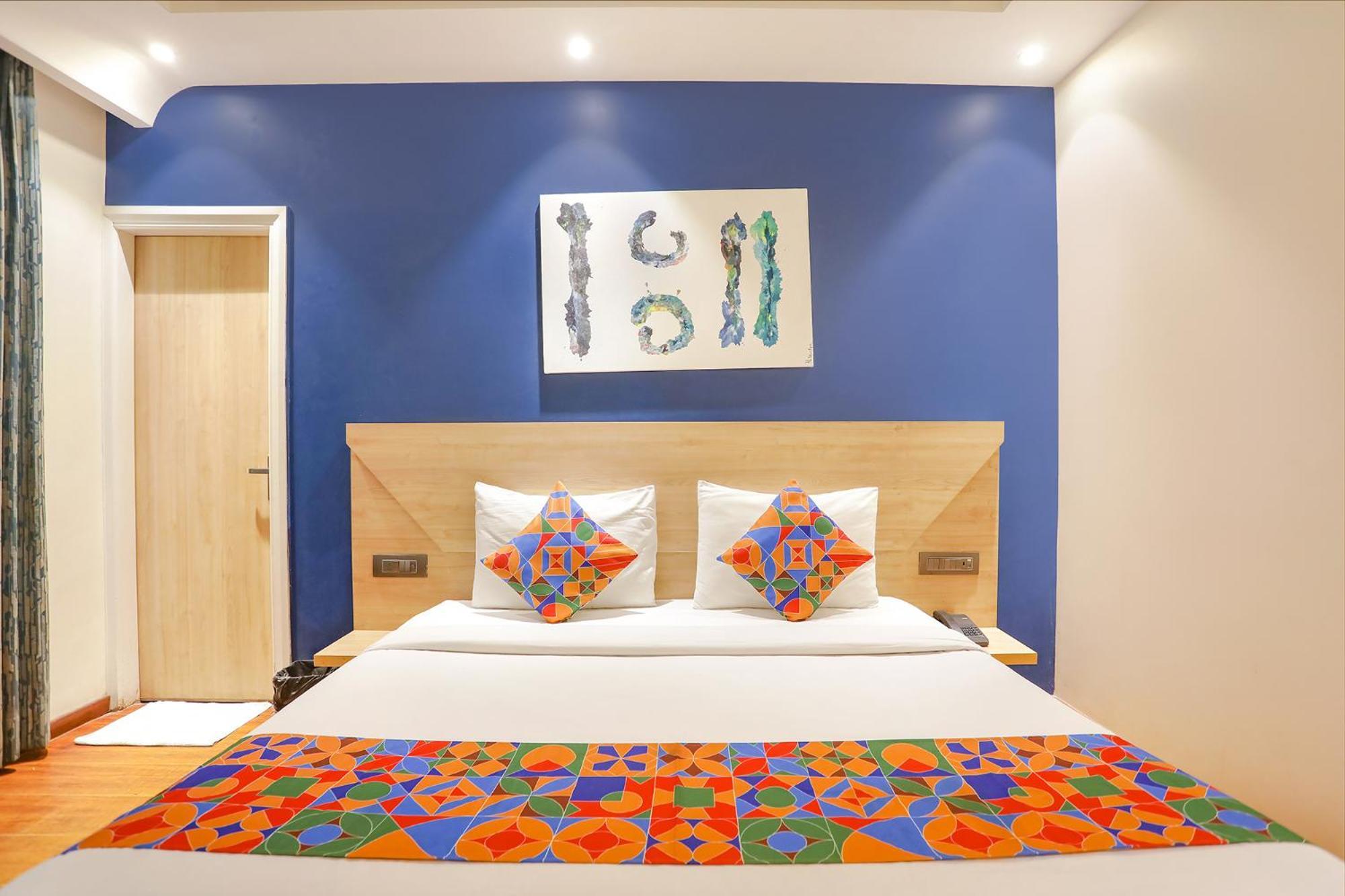 Fabhotel Jhs Studio Gurgáon Kültér fotó